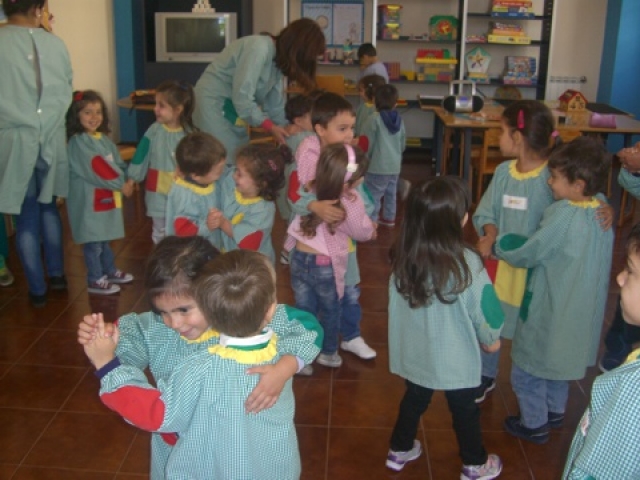 Biblioteca/Ludoteca de Lagares da Beira promove aulas de valsa para crianças