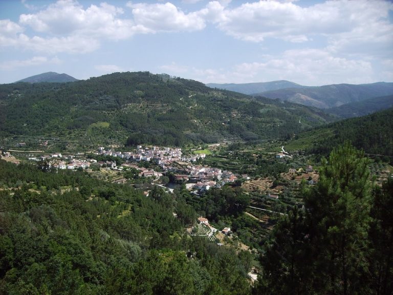 6e100b693083fe7b237779ffd809d8b7