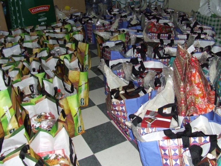 Famílias carenciadas apoiadas com Complemento Alimentar Natalício