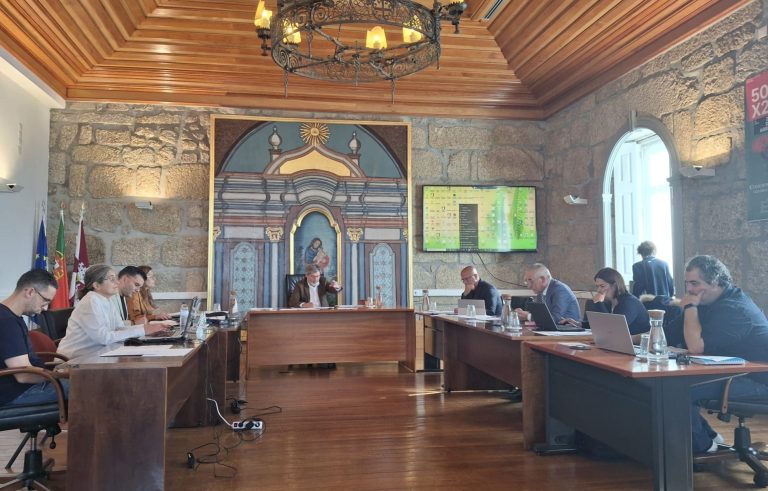 Presidente da Câmara Municipal apresenta novo traçado do IC6