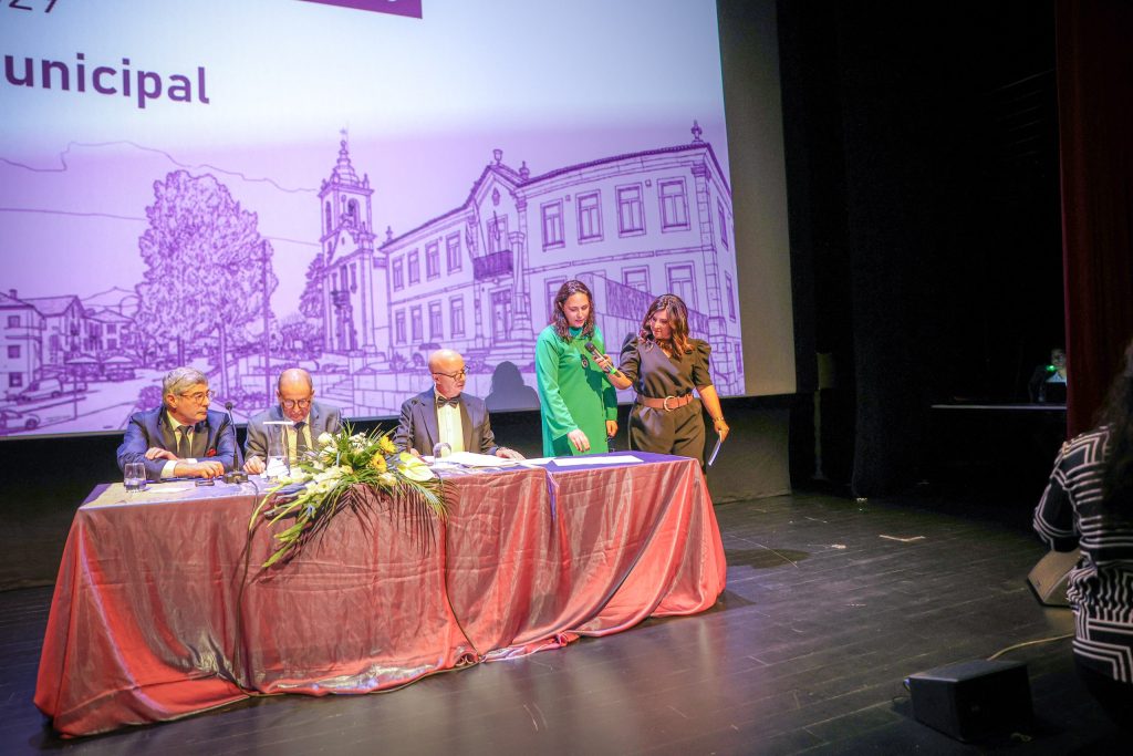 Freguesia de Aldeia das Dez
Presidente: Joana Cristina da Costa Alves