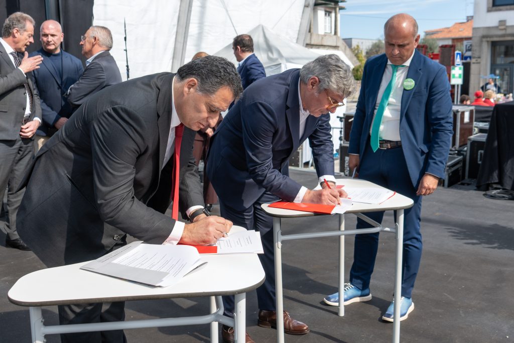 Benfica assume plantação de 50 mil árvores em Oliveira do Hospital