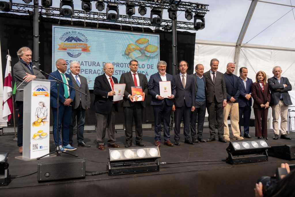 Benfica assume plantação de 50 mil árvores em Oliveira do Hospital