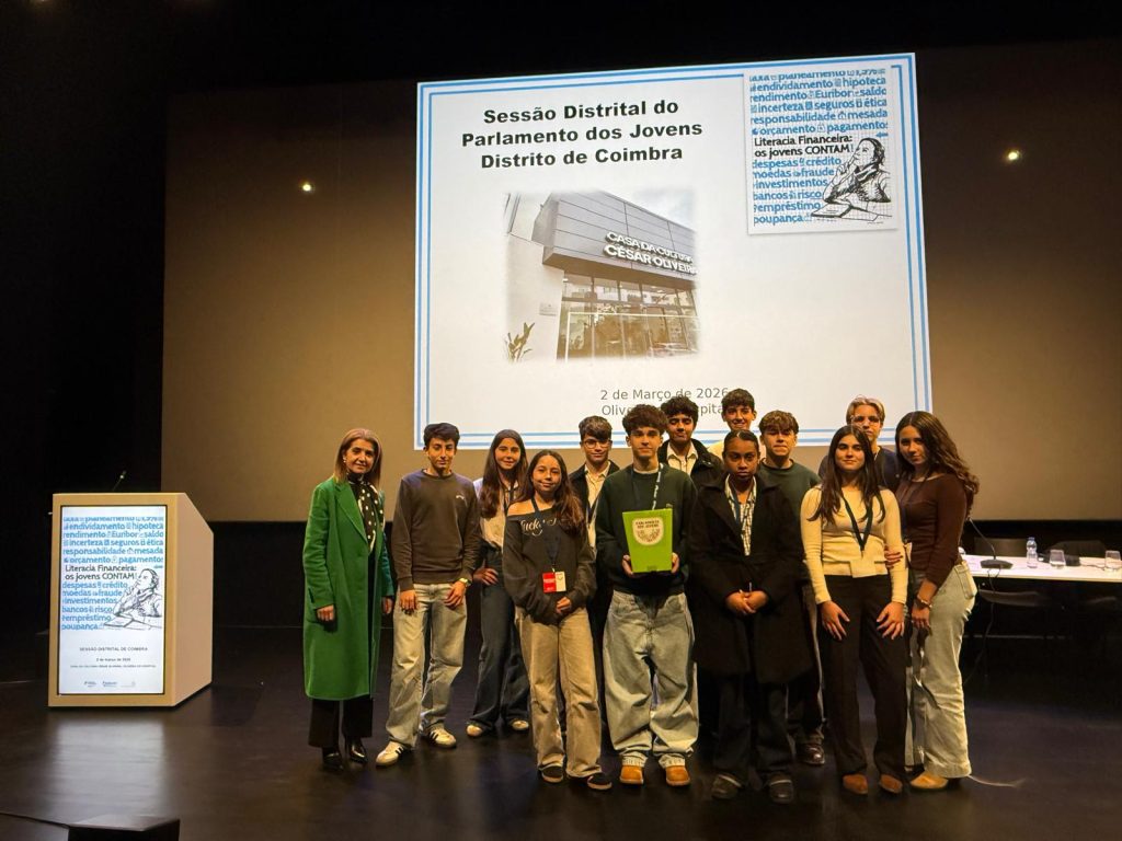 Oliveira do Hospital acolheu sessão distrital do Parlamento dos Jovens