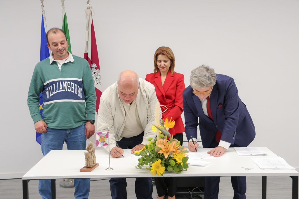 Câmara Municipal renova protocolos de cooperação financeira com grupos culturais